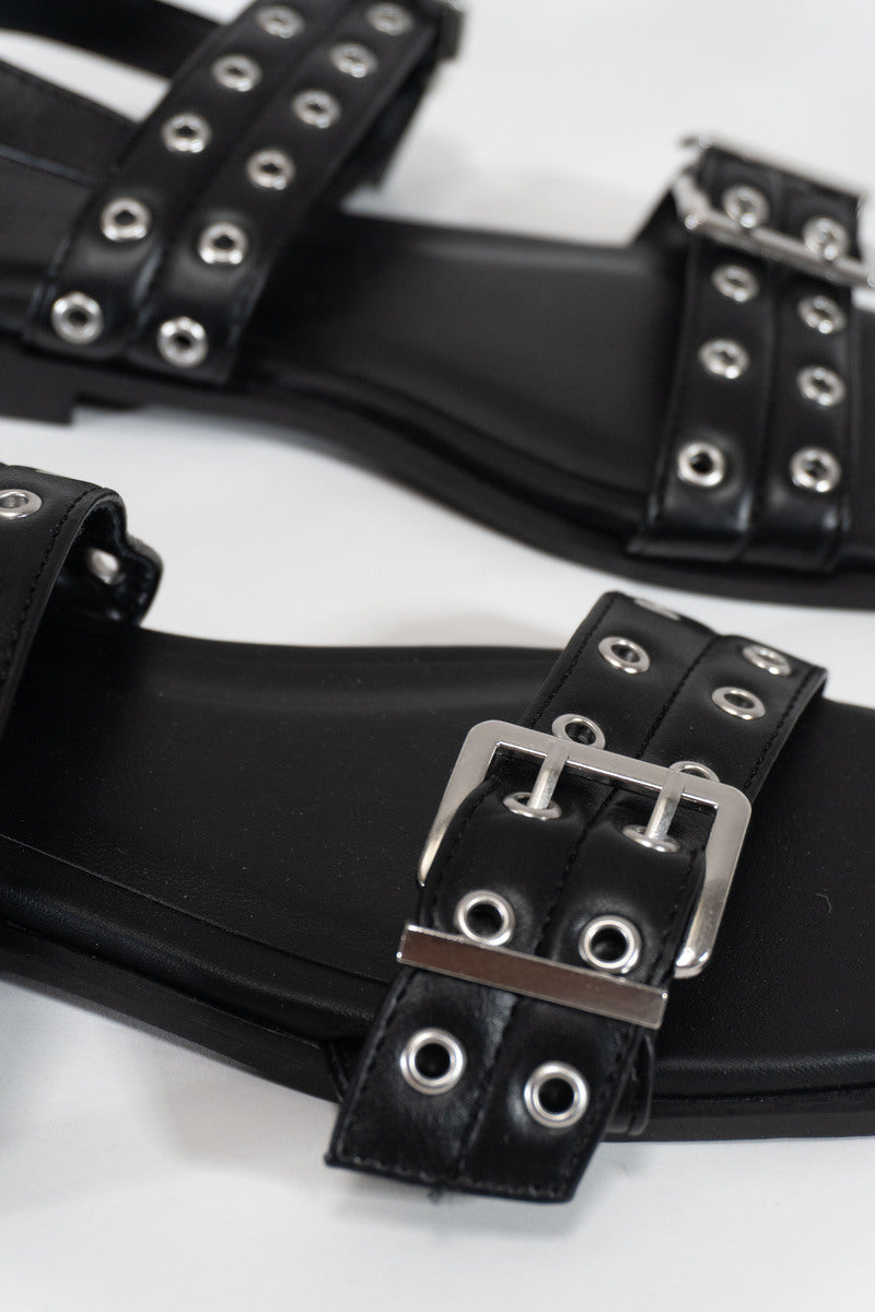 0136095201#color_BLACK