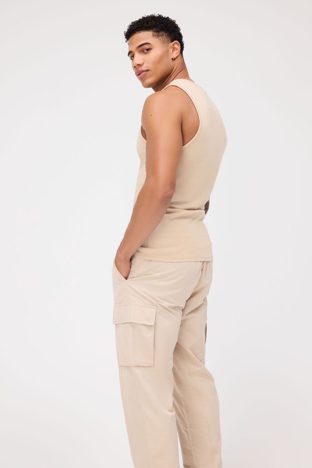 0050266503#Color_TAUPE